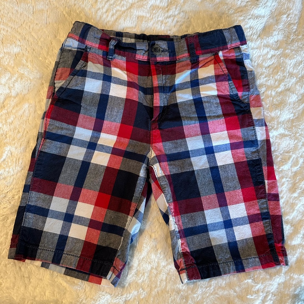 Like new, The Children’s Place Plaid Red, White and Blue Chino Shorts, size 8.